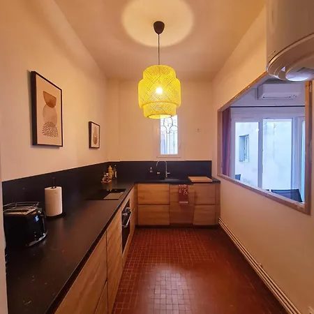 Appartement Intra Muros Avec Cour Privee Avignon Exterior photo
